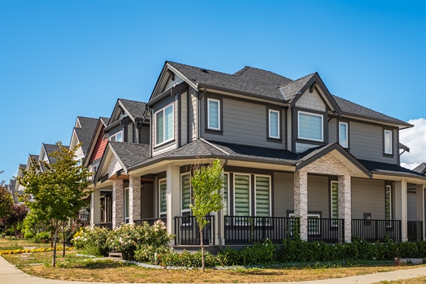 Extend the Life of Your Siding in the Twin Cities